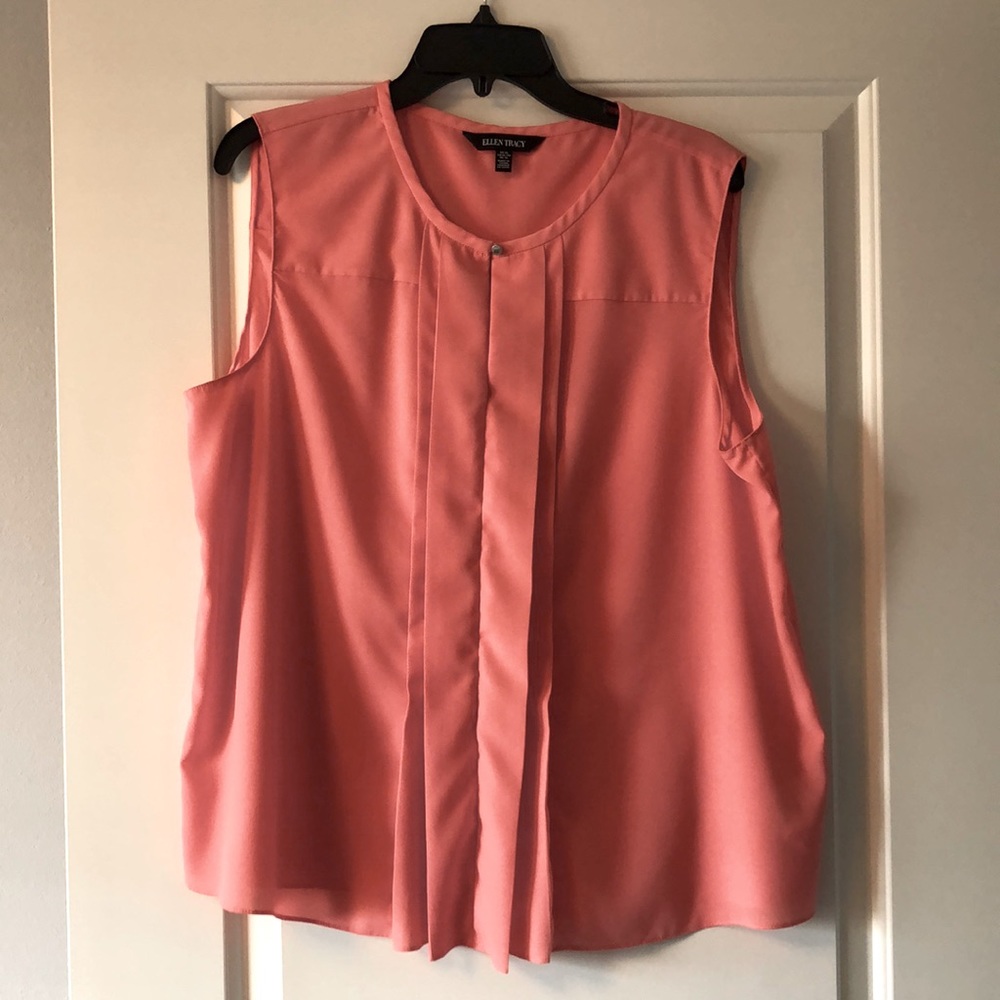 Ellen Tracy polyester sleeveless top